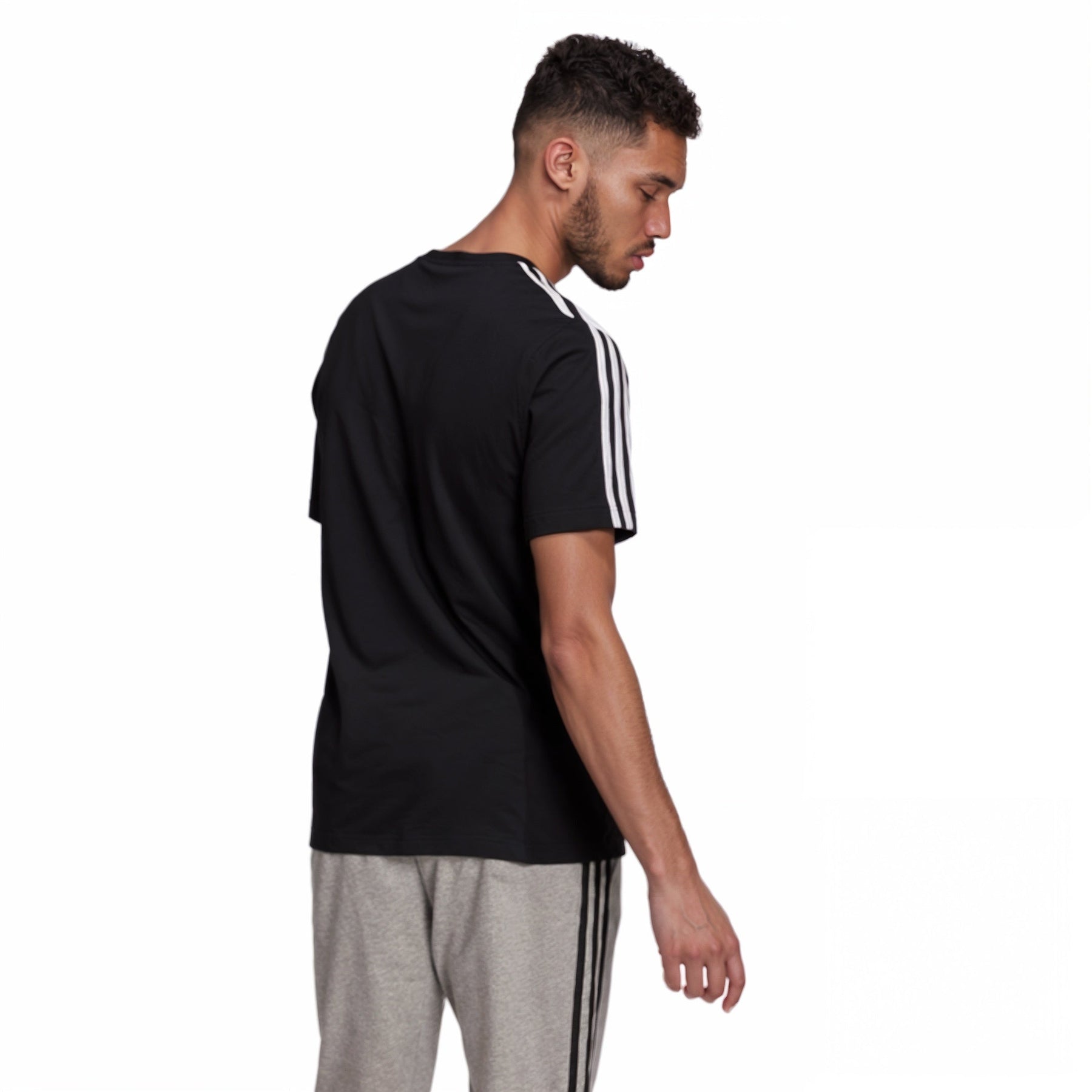 Haut d'entraînement Essentials à 3 bandes (2 acheté, 3 offerts)